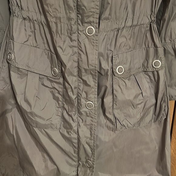 Raincoat with hood. Used few time only - Picture 3 of 8